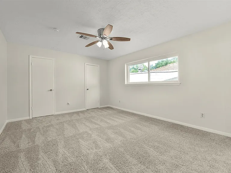 12011 Kirknoll Dr — Photo 22
