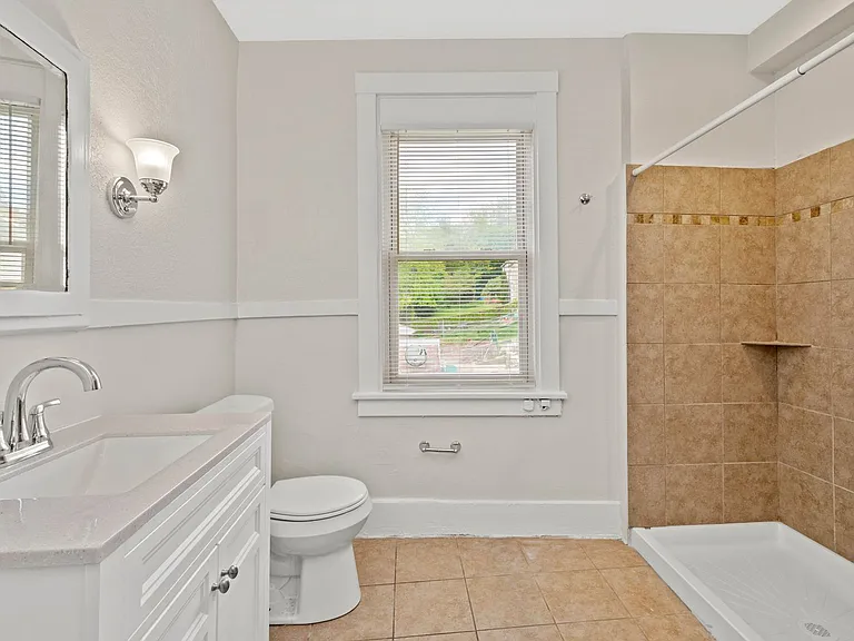 644 Center Ave #650 — Photo 10