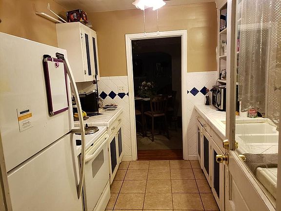4th image of 721 28th St N