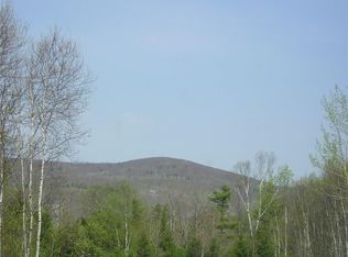 18 Pine Brae Ln, Rockport, ME 04856