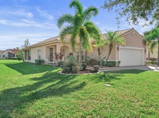 303 NW Breezy Point Loop, Port Saint Lucie, FL 34986