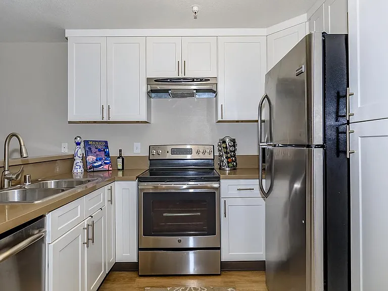 Heritage Pointe Senior Apartments — Photo 17