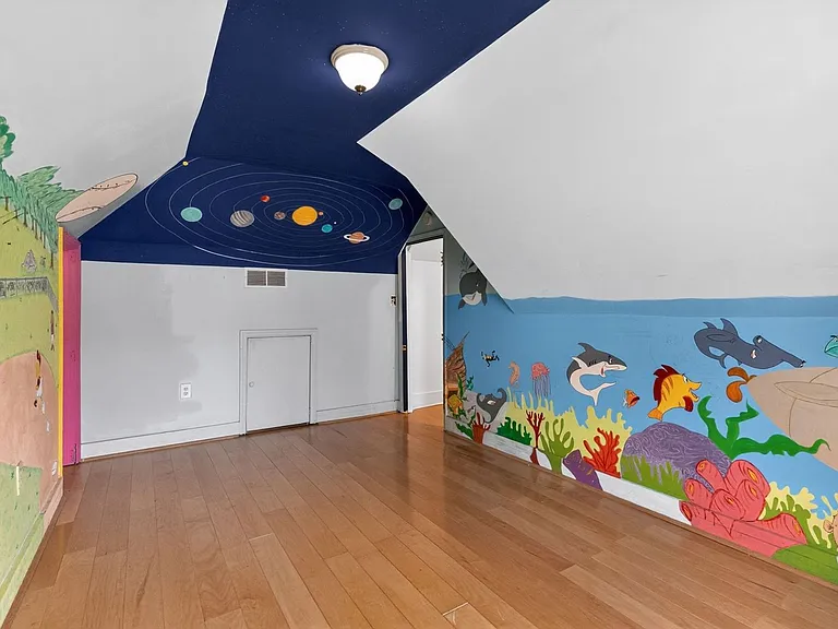 321 Orleans St SE — Photo 25