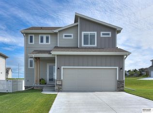 18062 Chutney Dr, Omaha, NE 68136