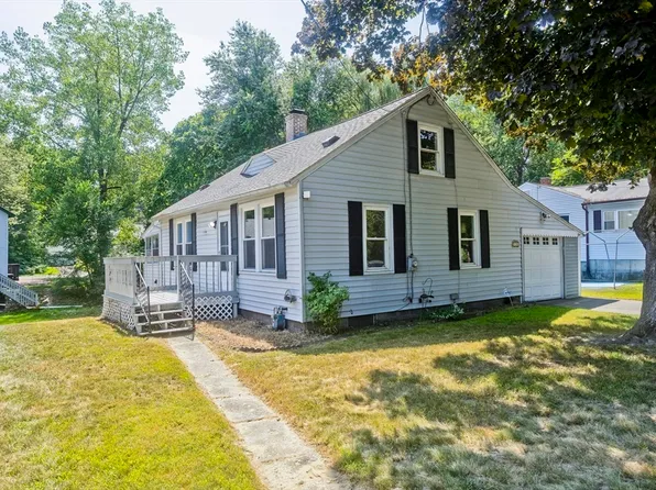 18 Silver Pl, Greenfield, MA 01301