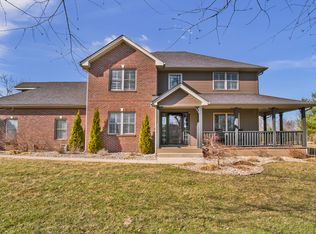 560 Woodridge, North Vernon, IN 47265