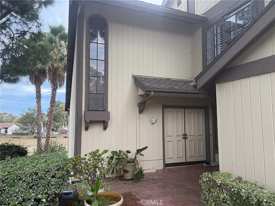 2310 Applewood Cir