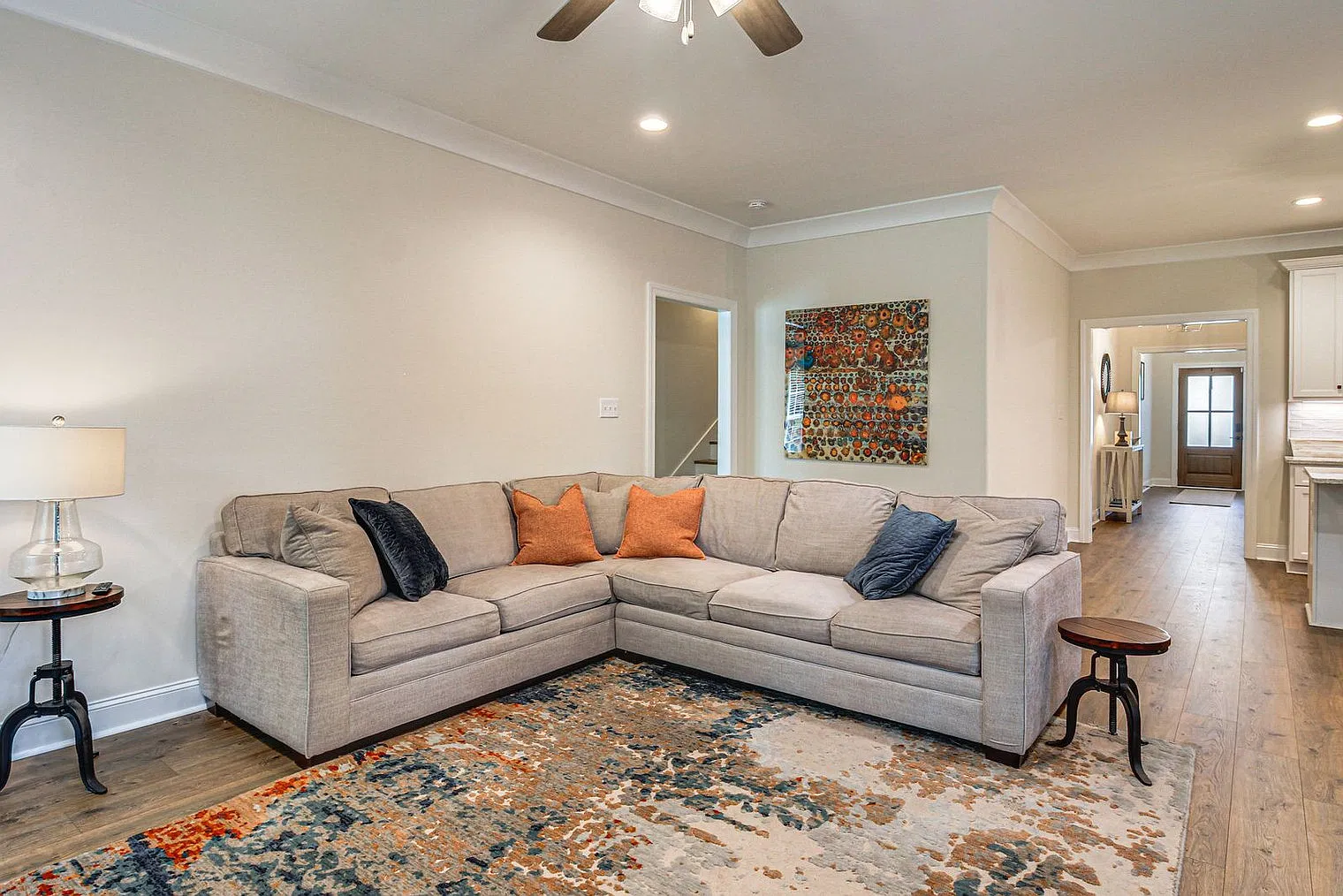 3 bed, 3.0 bath, 2389 sqft, $6,854 — Photo 3