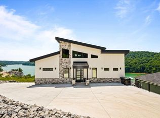 502 Cameron Loop, La Follette, TN 37766