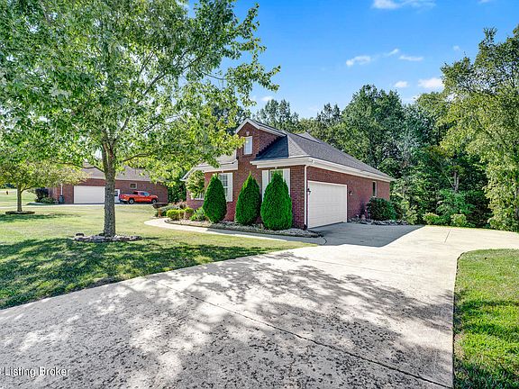 2nd image of 331 Early Wyne Dr
