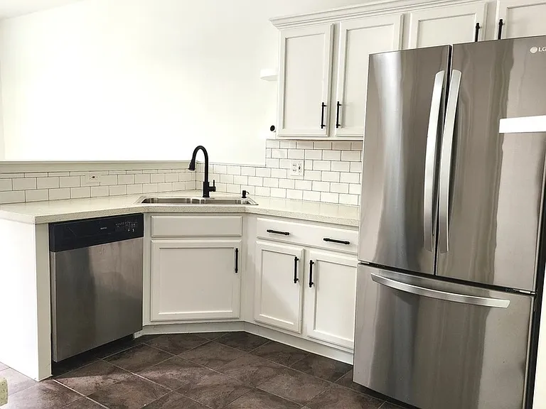 2884 Falling Waters Ln — Photo 10