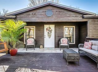 1720 W Lake Shore Dr, Alvarado, TX 76009