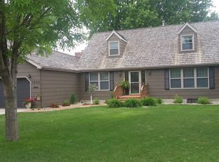 1850 Robin Ct, Huron, SD 57350