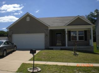 1102 Liberty Xing, Herculaneum, MO 63048