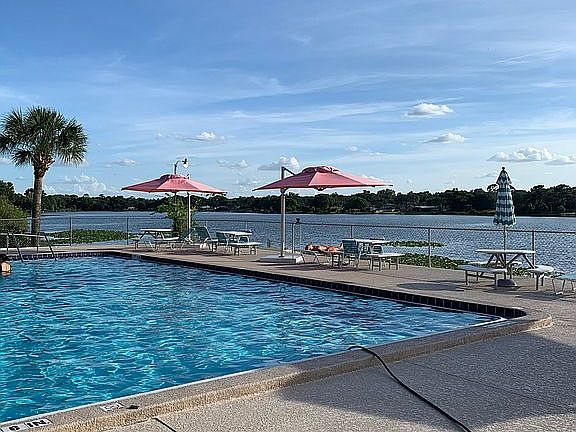 Community pool