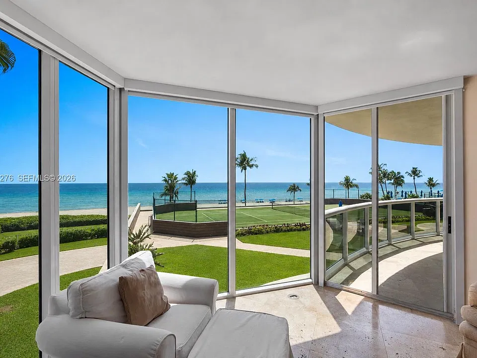 17555 Collins Ave #308
