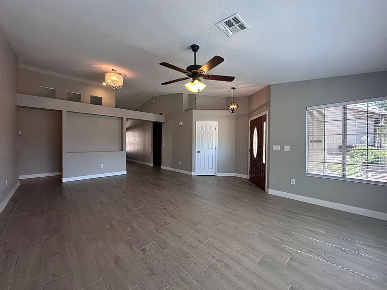 8256 Lone Feather Ln — Photo 3