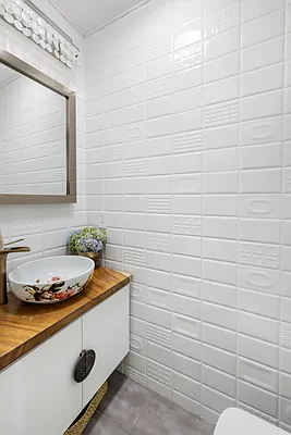 Sold by Compass | media 7