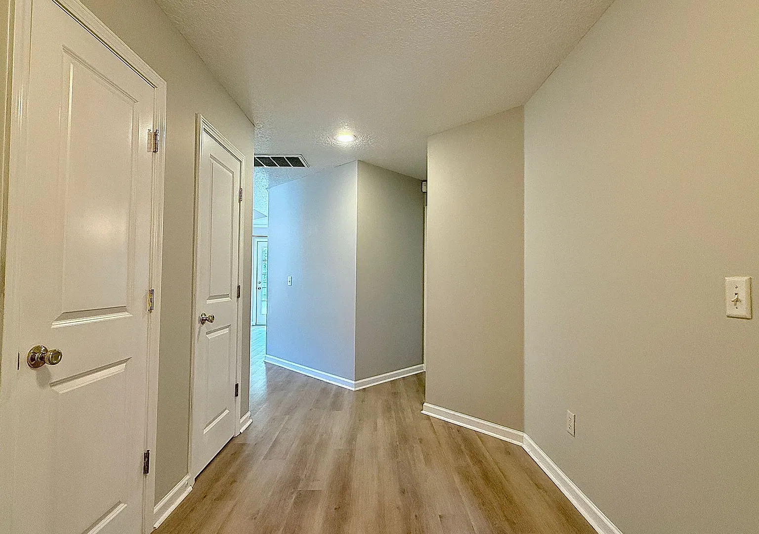 Move-In Ready| Pet Friendly — Photo 2