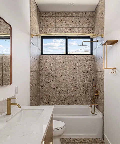 3909 W Exposition Blvd — Photo 16