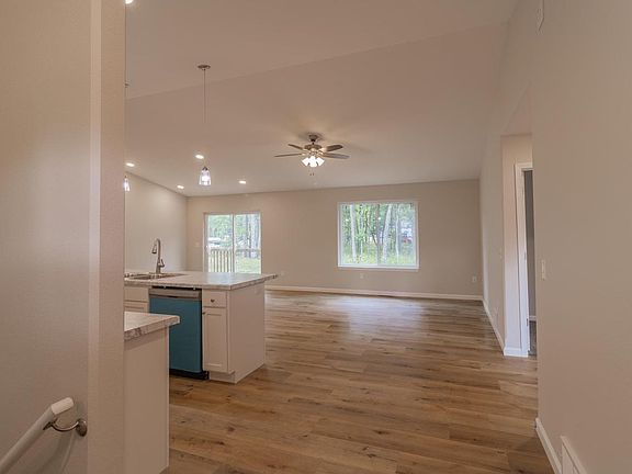 3rd image of 3781 PEAR LANE