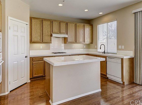 3rd image of 7134 Petaluma Dr