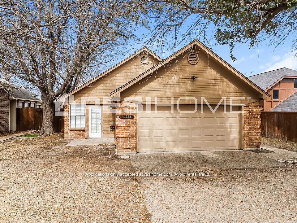1st image of 10618 Tall Oak Dr