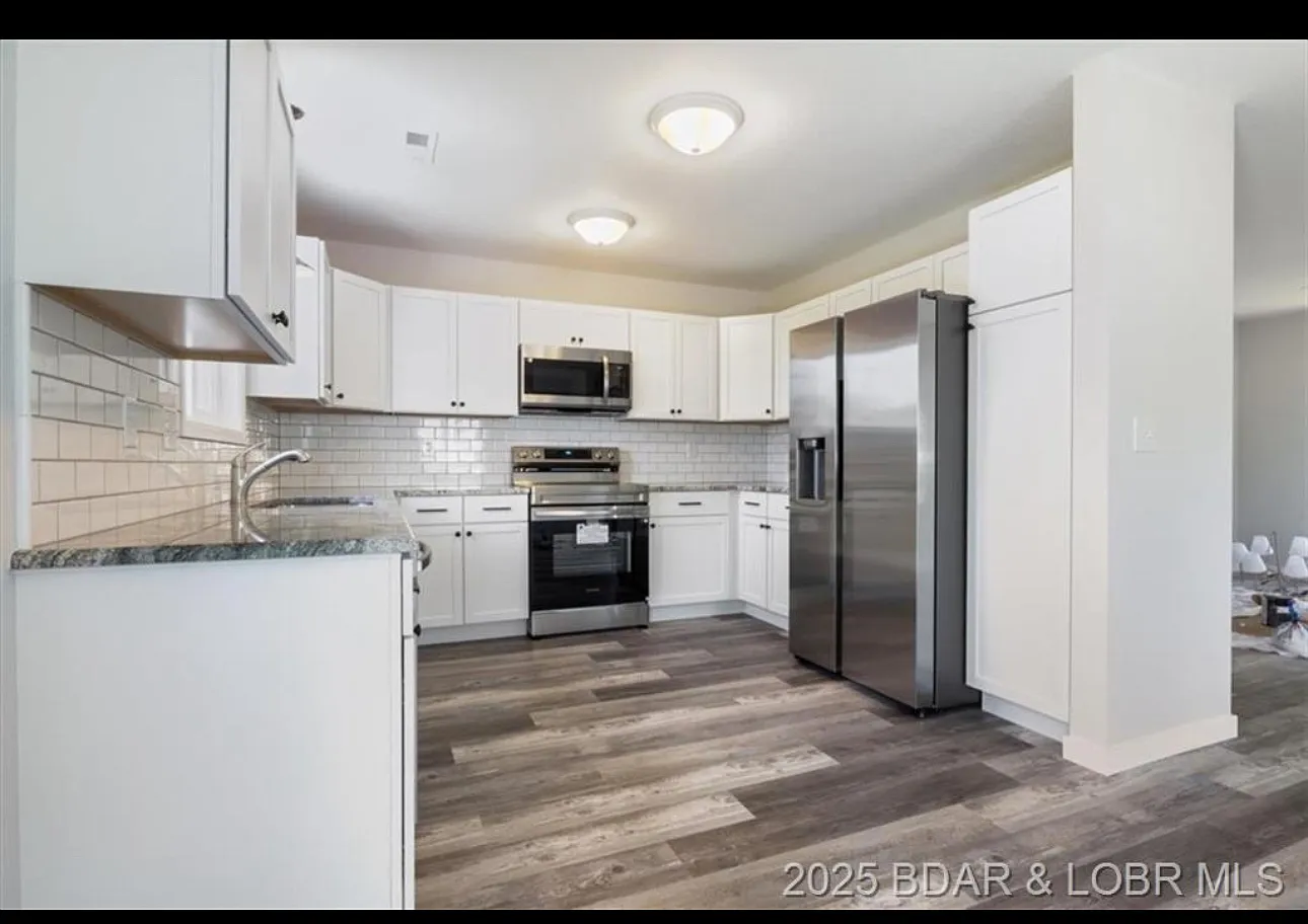 810 Colorado Ave — Photo 2