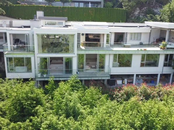 6173 Nelson Ave, West Vancouver, BC V7W 2A1