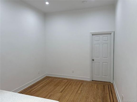 4th image of 23803 Braddock Ave APT 1