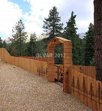 5th image of 4076 Mont Blanc Way
