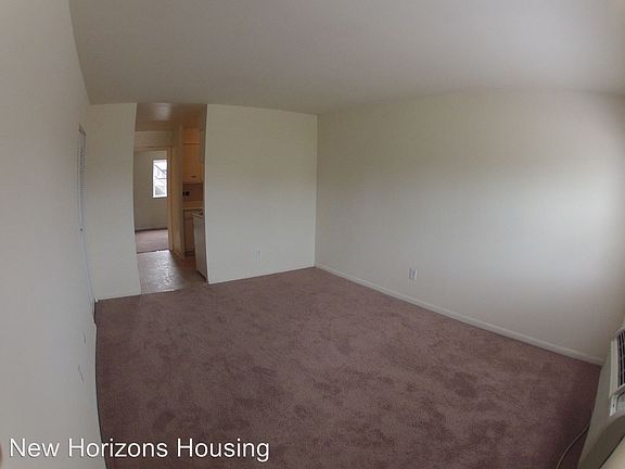 4th image of 525 E Town St APT D4