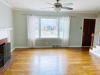 2nd image of 366 Stratford Dr