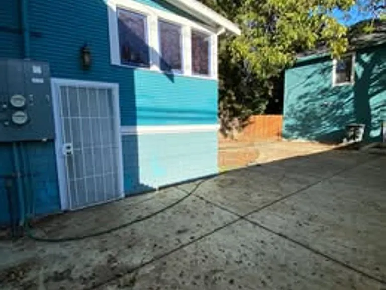 715 30th St — Photo 35