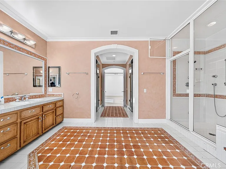 21004 Mendenhall Ct — Photo 44