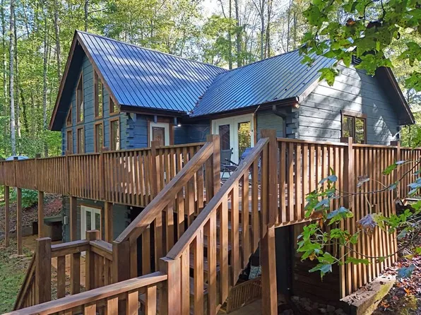 373 Scrougetown Rd, Ellijay, GA 30536