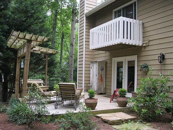 5th image of 240 Trailmore Ct