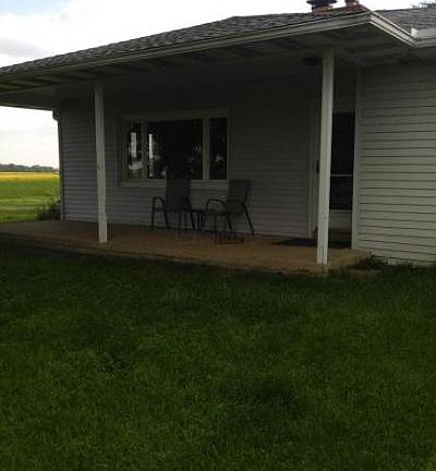 2nd image of 1730 Middle Pike