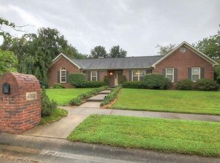 4312 Watertrace Ct, Lexington, KY 40515