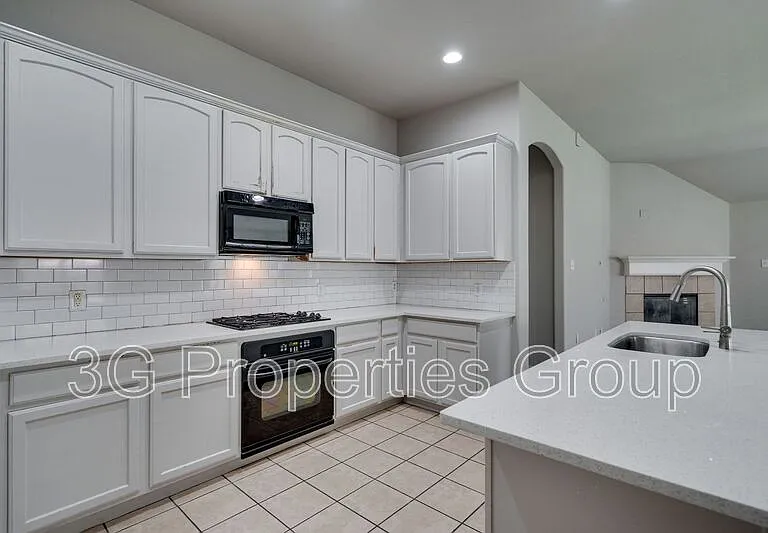 2348 Morning Dew Dr — Photo 5