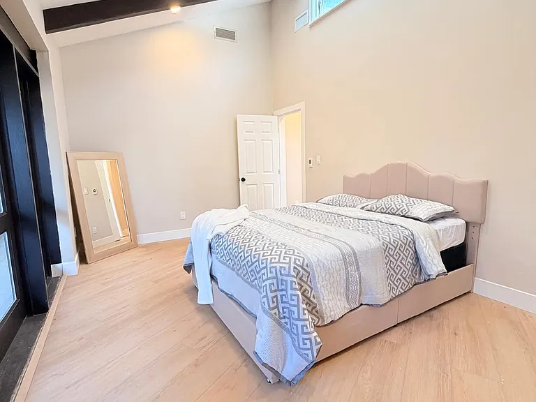 1565 Nautilus St #A — Photo 25