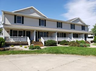 2000 Middletown Dr #3, Mahomet, IL 61853