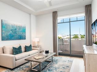 101 8th St S #206, Naples, FL 34102