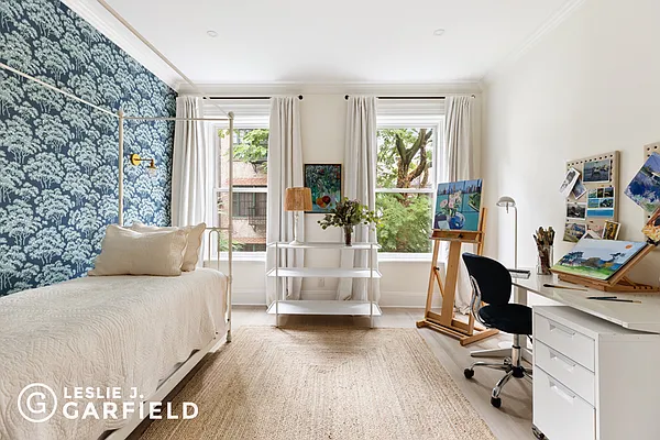 Sold by Leslie J. Garfield | media 16