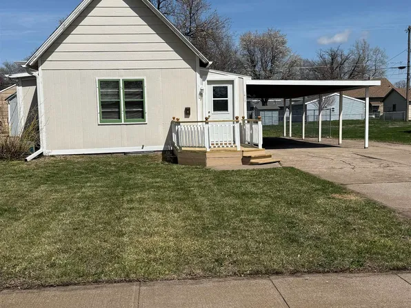1610 W 3rd St, Hastings, NE 68901