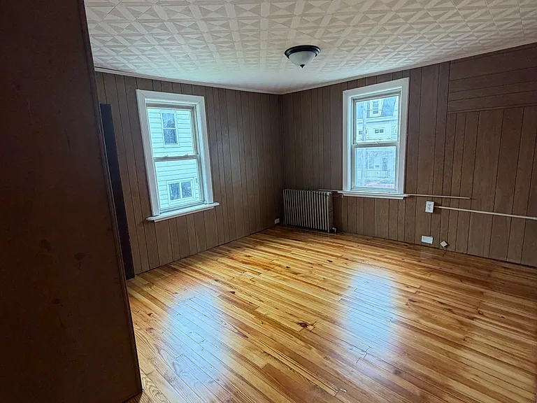 210 N 4th St — Photo 11