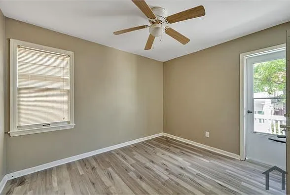 10713 Vernon Ave — Photo 18
