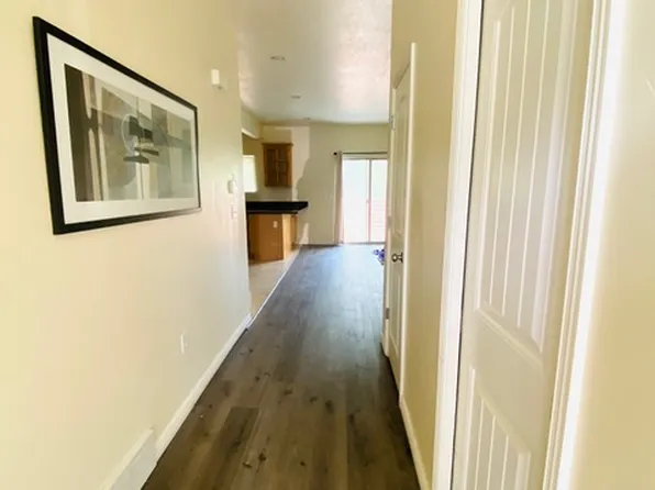 271 E Ailee Ln, Salt Lake City, UT 84107