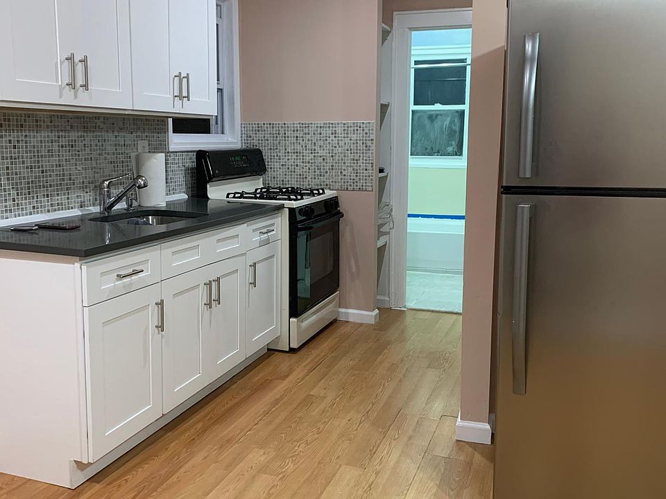 1st image of 107 Avenue St #130