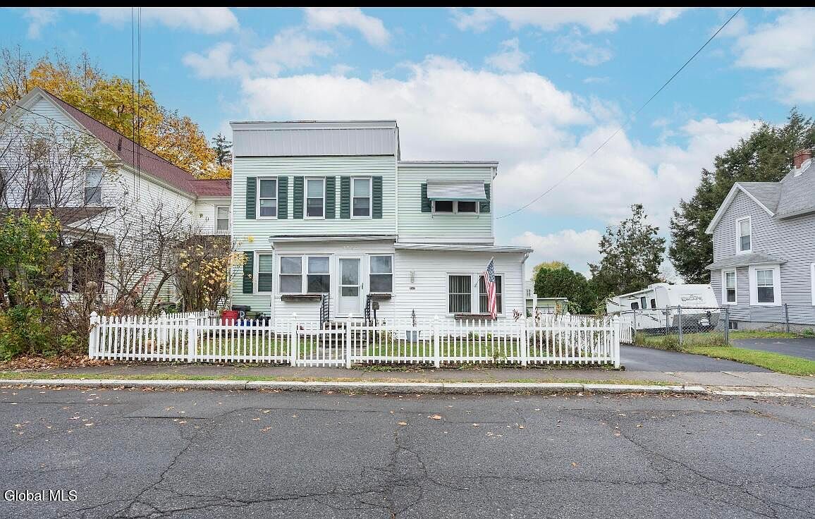 1st image of 1723 5th Street